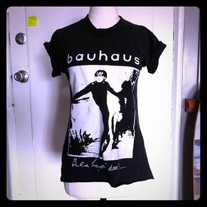 Small altered Bauhaus tee